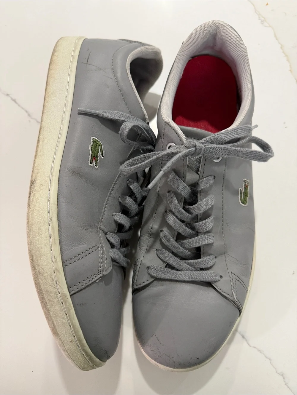 Lacoste Gray Low-Top Leather Sneakers with Green Croc Detail